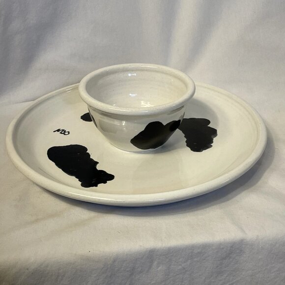 Contemporary Pottery LTD Oregon Ceramic Cow Veggie Chips Platter & Dip Bowl - Picture 2 of 11